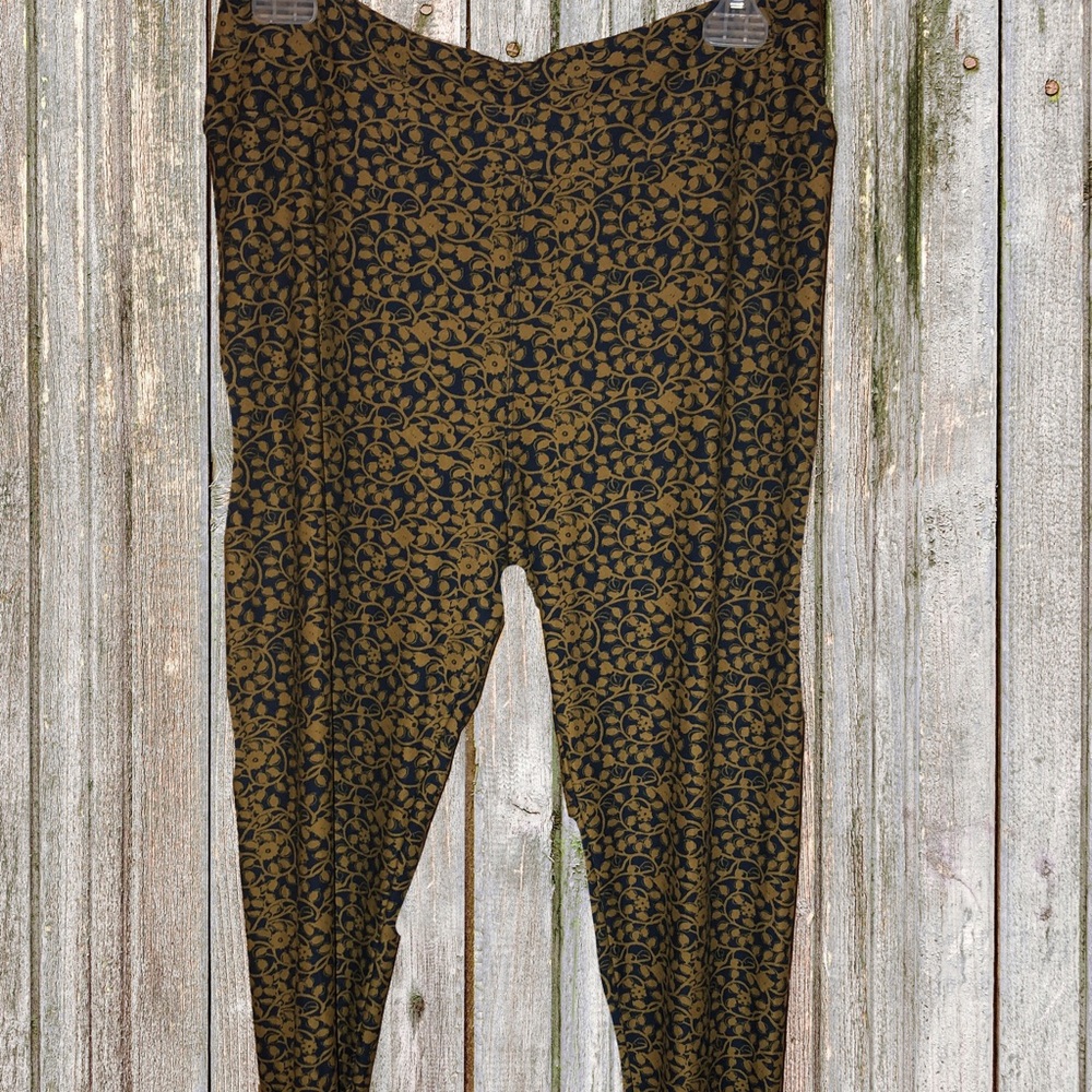 Lularoe tall and curvy NWOT